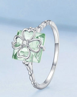 Light Green Four-leaf Clover Finger Ring Platinum Plated